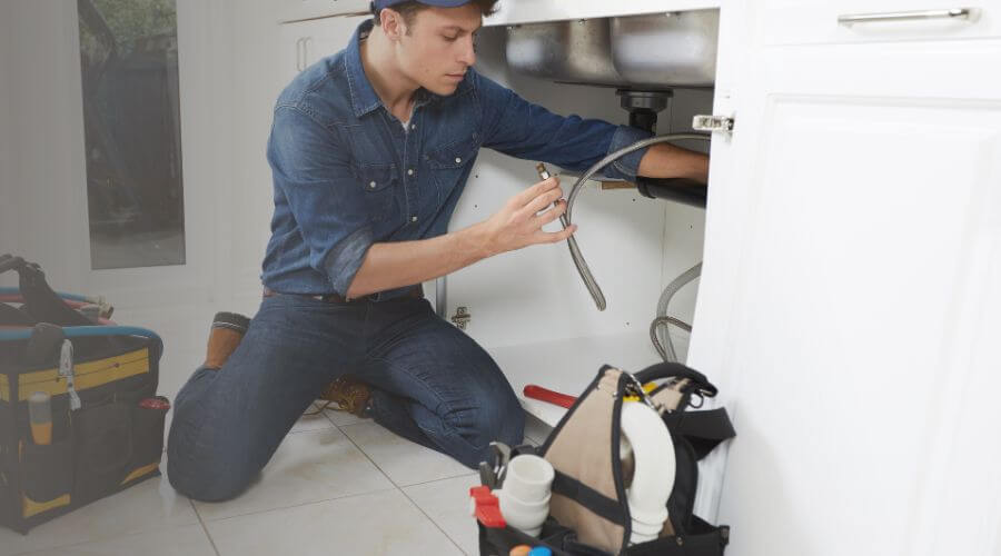 Professional water heater repair in Kerens, TX